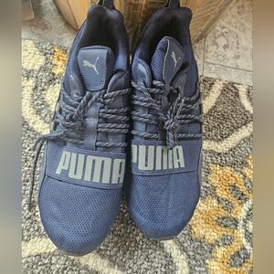 Men's Size 8.5 Blue Puma Sneakers